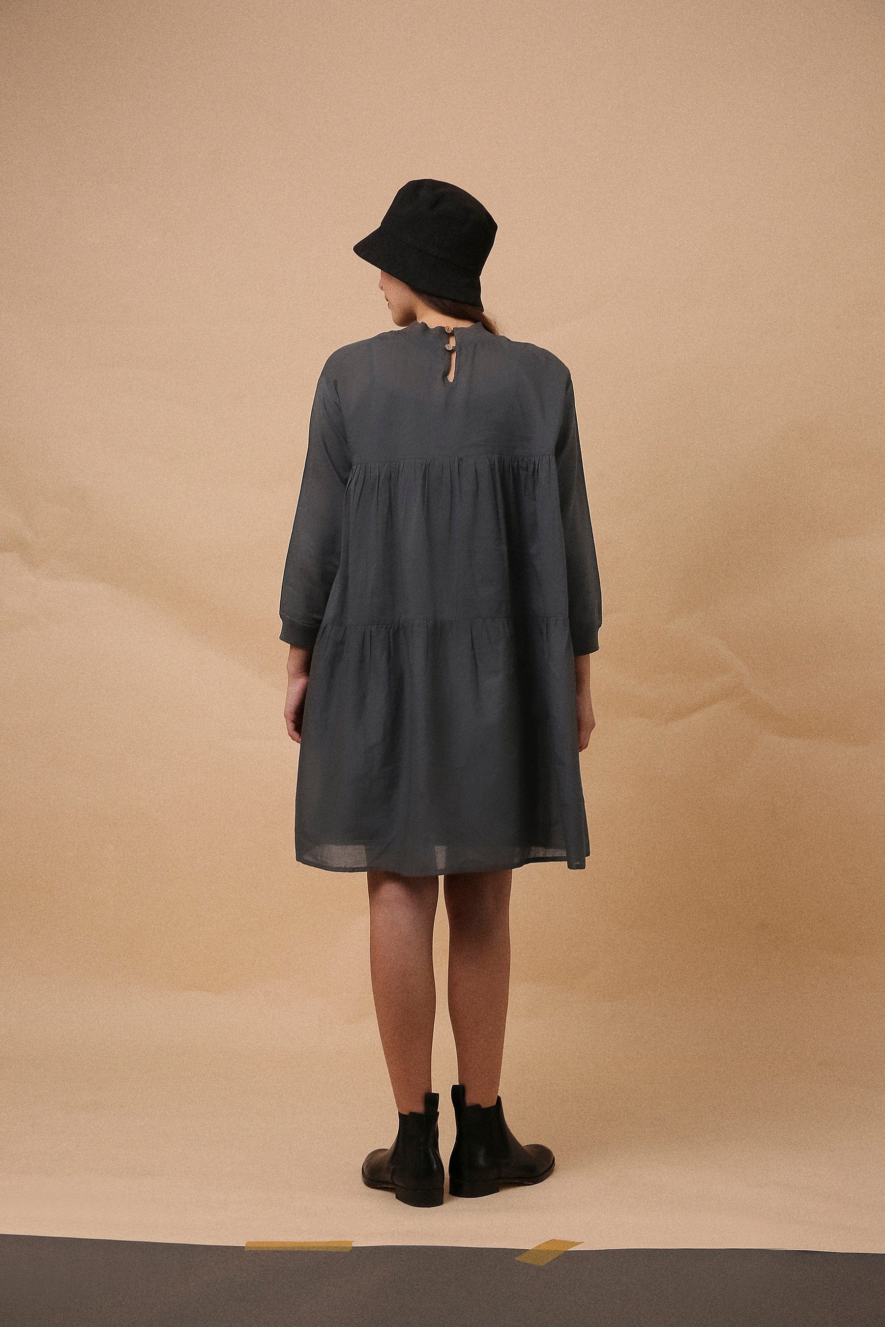 Back button opening and rib sleeve edge detail on ash gray handwoven cotton maxi dress – MATI