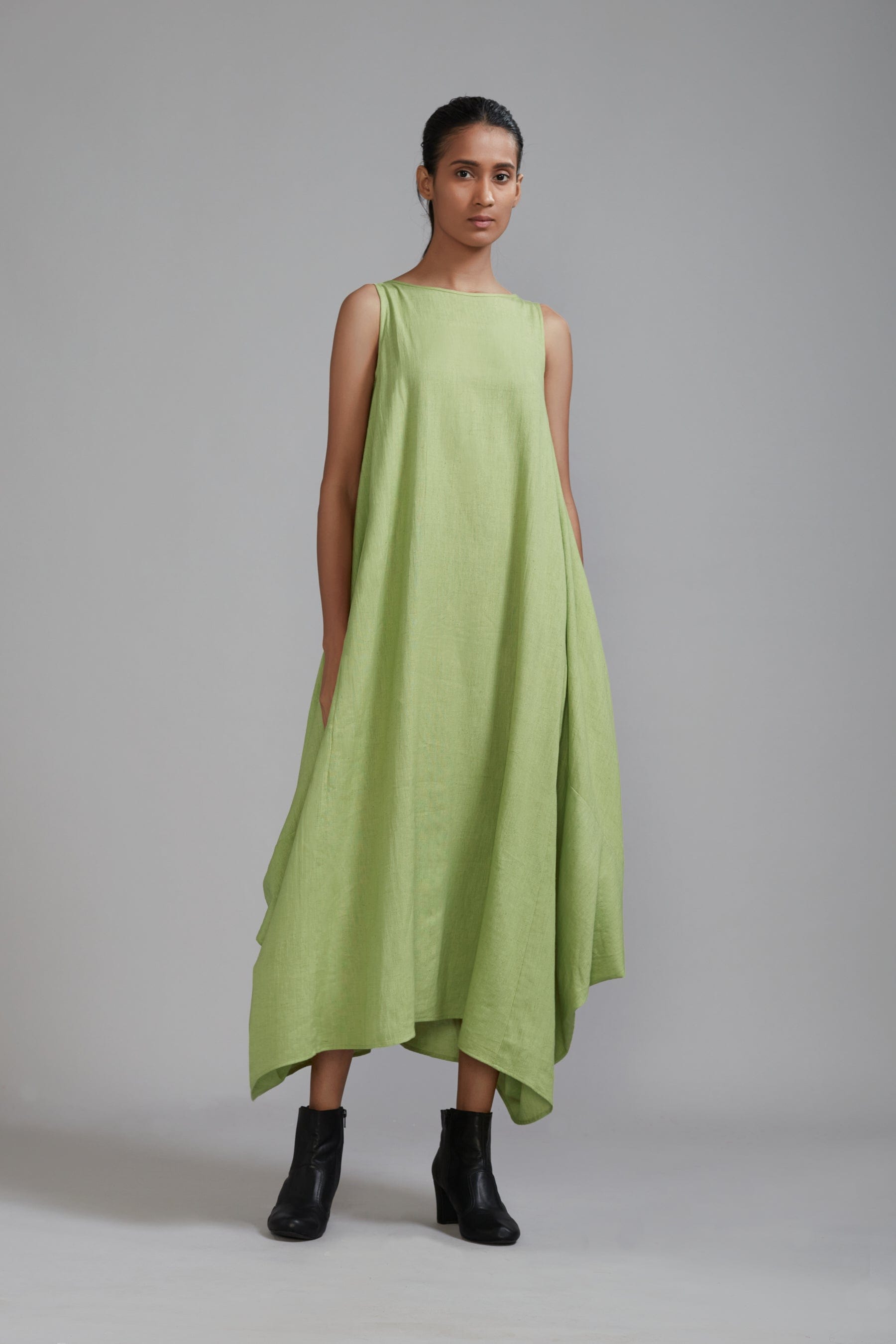 Mati Dresses Vari Aakaar Green