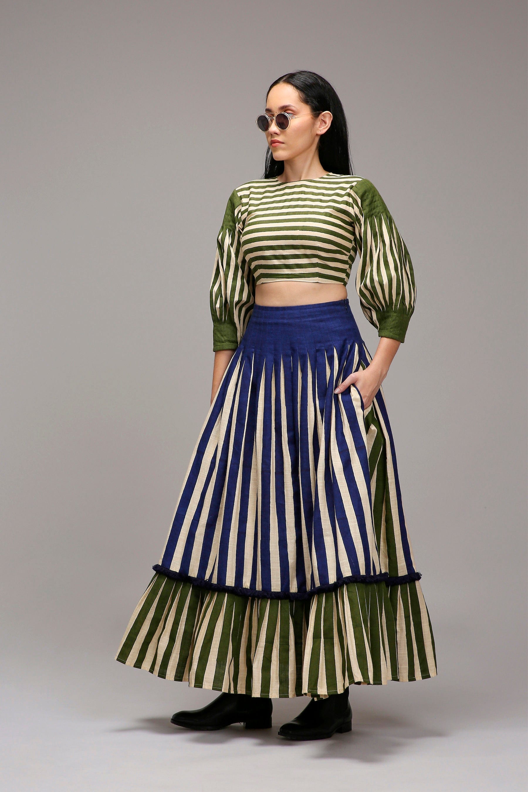 Handwoven cotton 3-piece crop top skirt set Egg-Shell (Off-White) with dual striped stole by MATI India