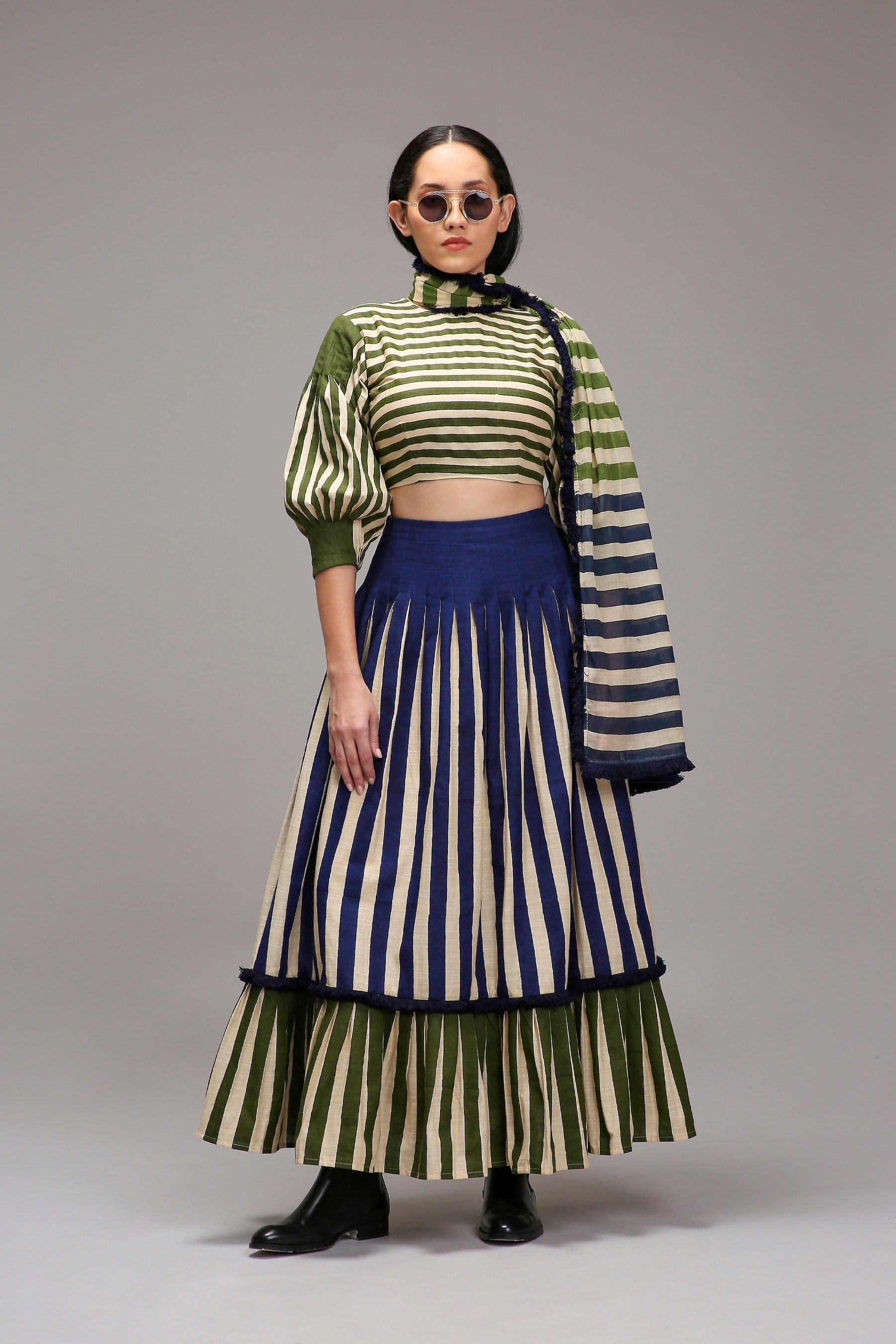 Handwoven cotton 3-piece crop top skirt set Egg-Shell (Off-White) with dual striped stole by MATI India