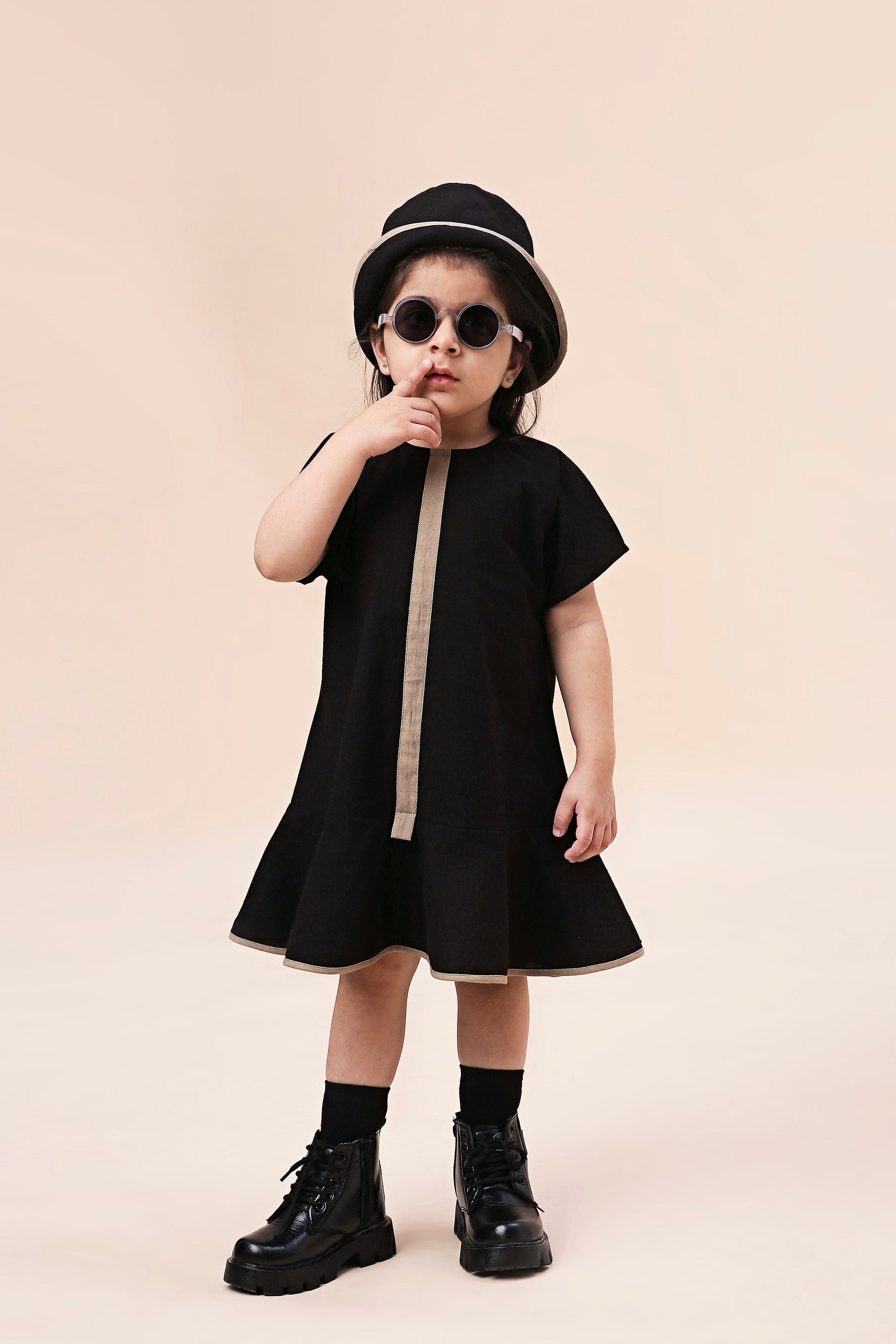 Mati Outfit Sets Mini MATI Girls Black A-line Dress