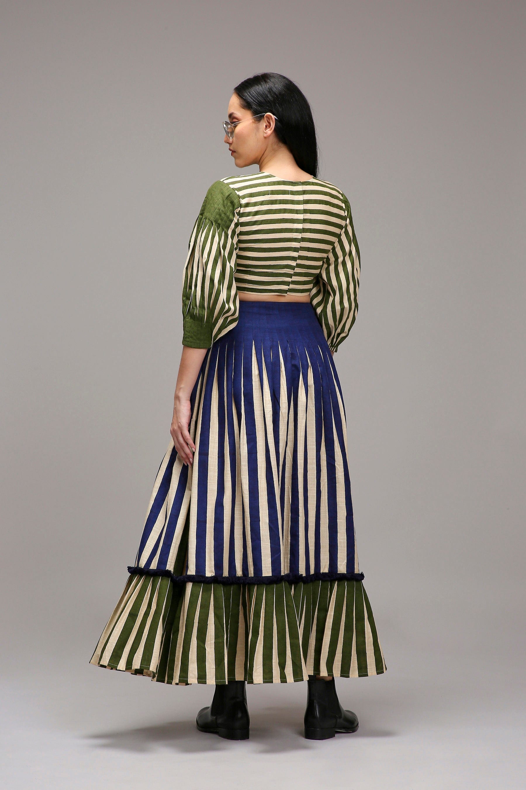 Handwoven cotton 3-piece crop top skirt set Egg-Shell (Off-White) with dual striped stole by MATI India