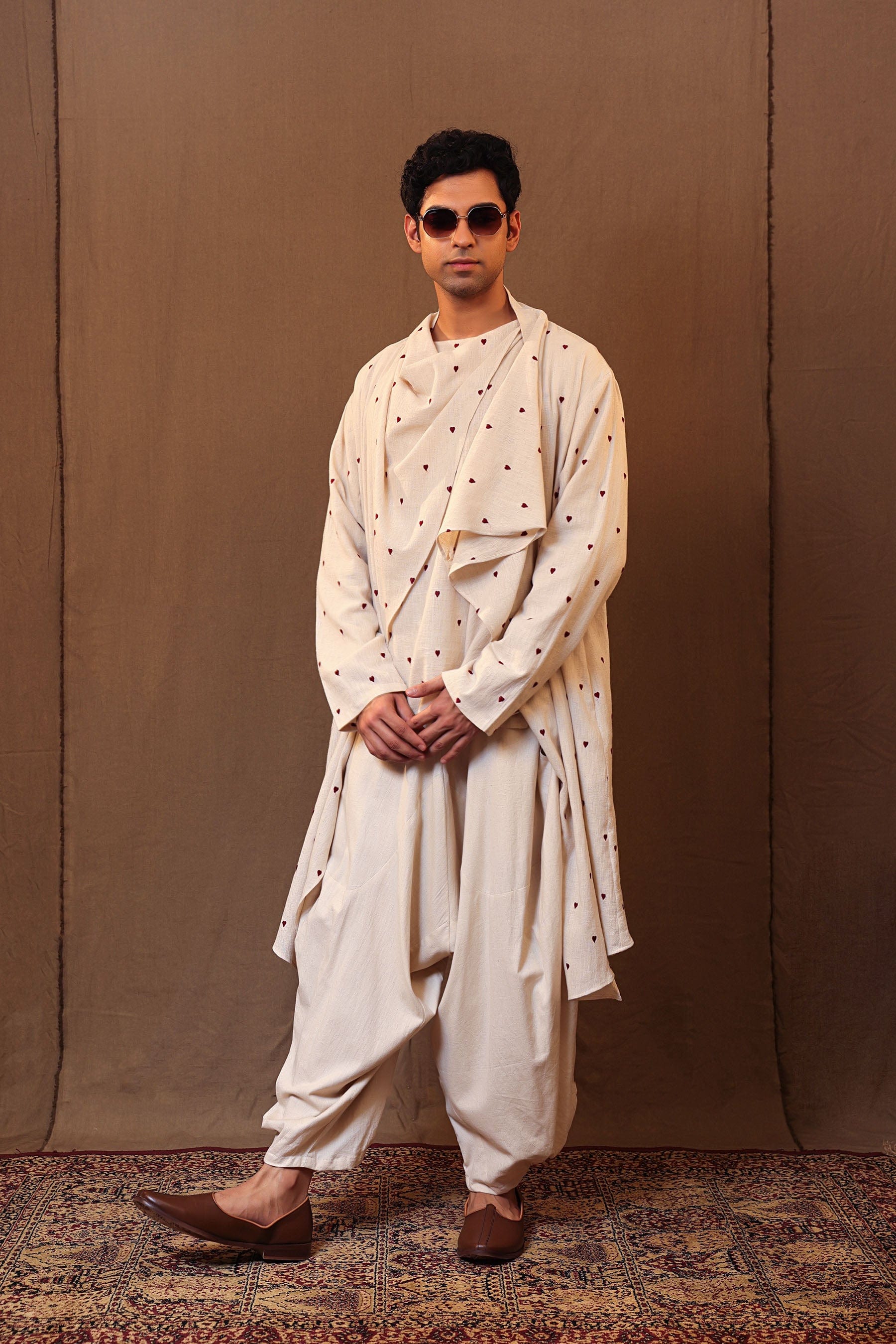 Heart card motif embroidery on off-white cotton jacket set by MATI