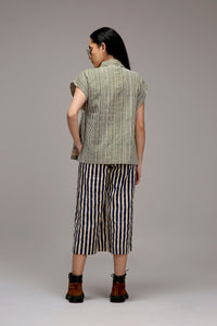 Mati Outfit Sets Egg-Shell Joker Shirt Capre Set