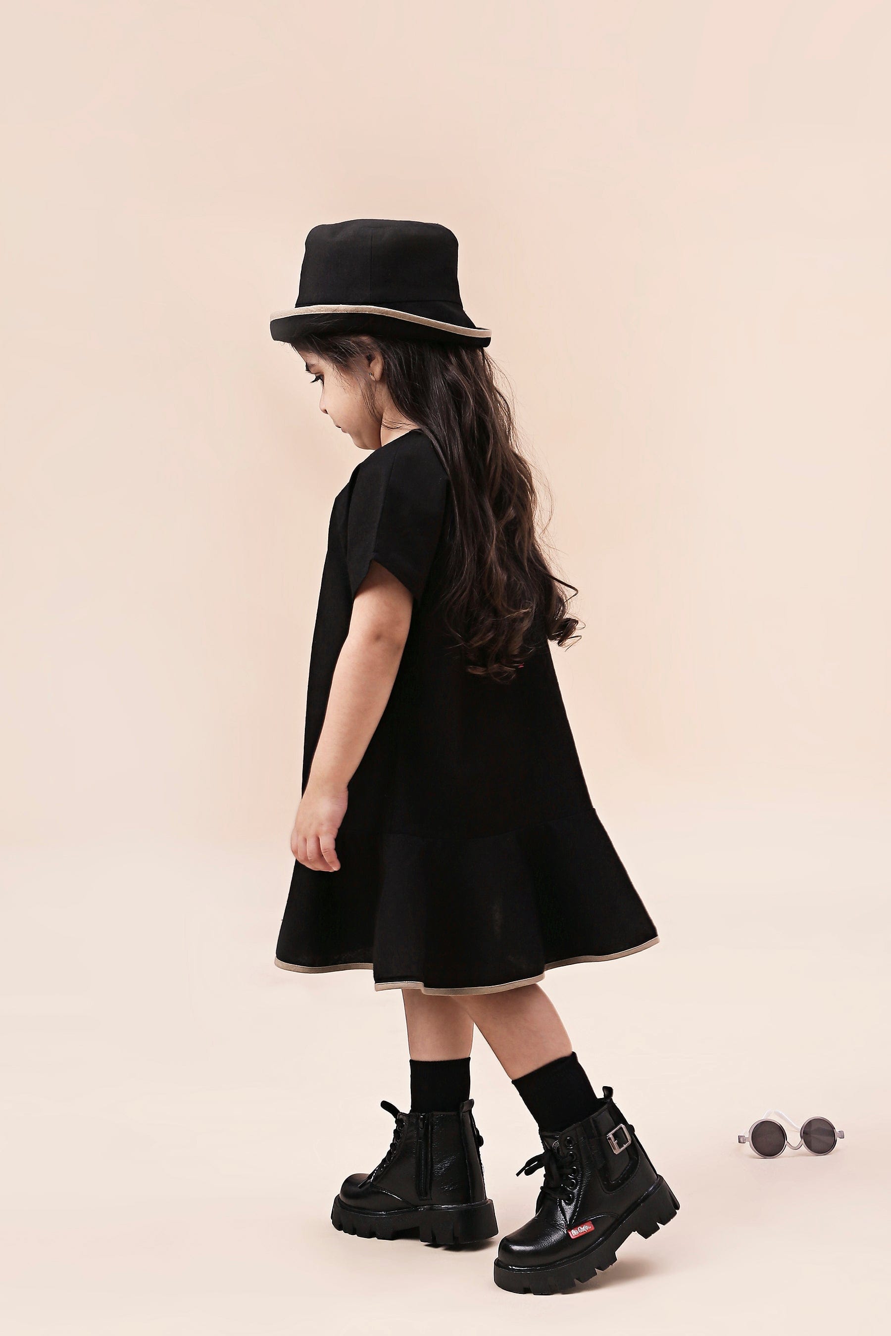 Mati Outfit Sets Mini MATI Girls Black A-line Dress