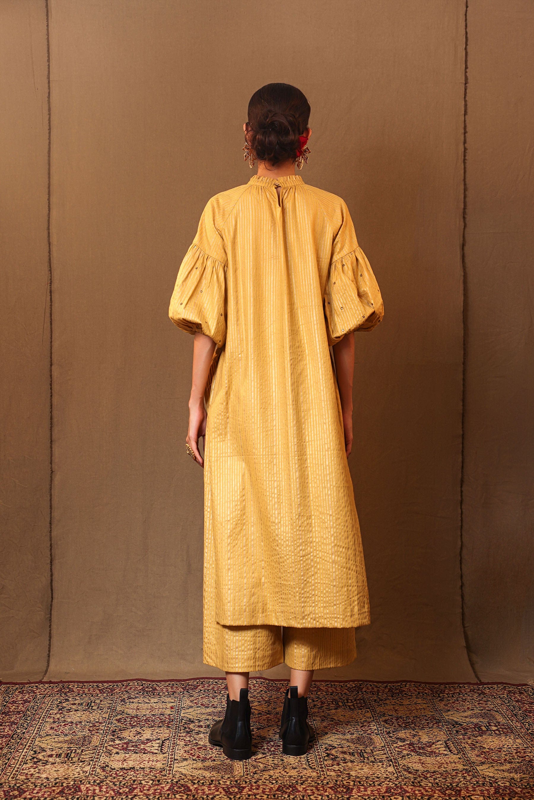 Handcrafted from Handwoven Organic Cotton. Co-ord Sets for Women by Sustainable Fashion Designer Clothing Label MATI