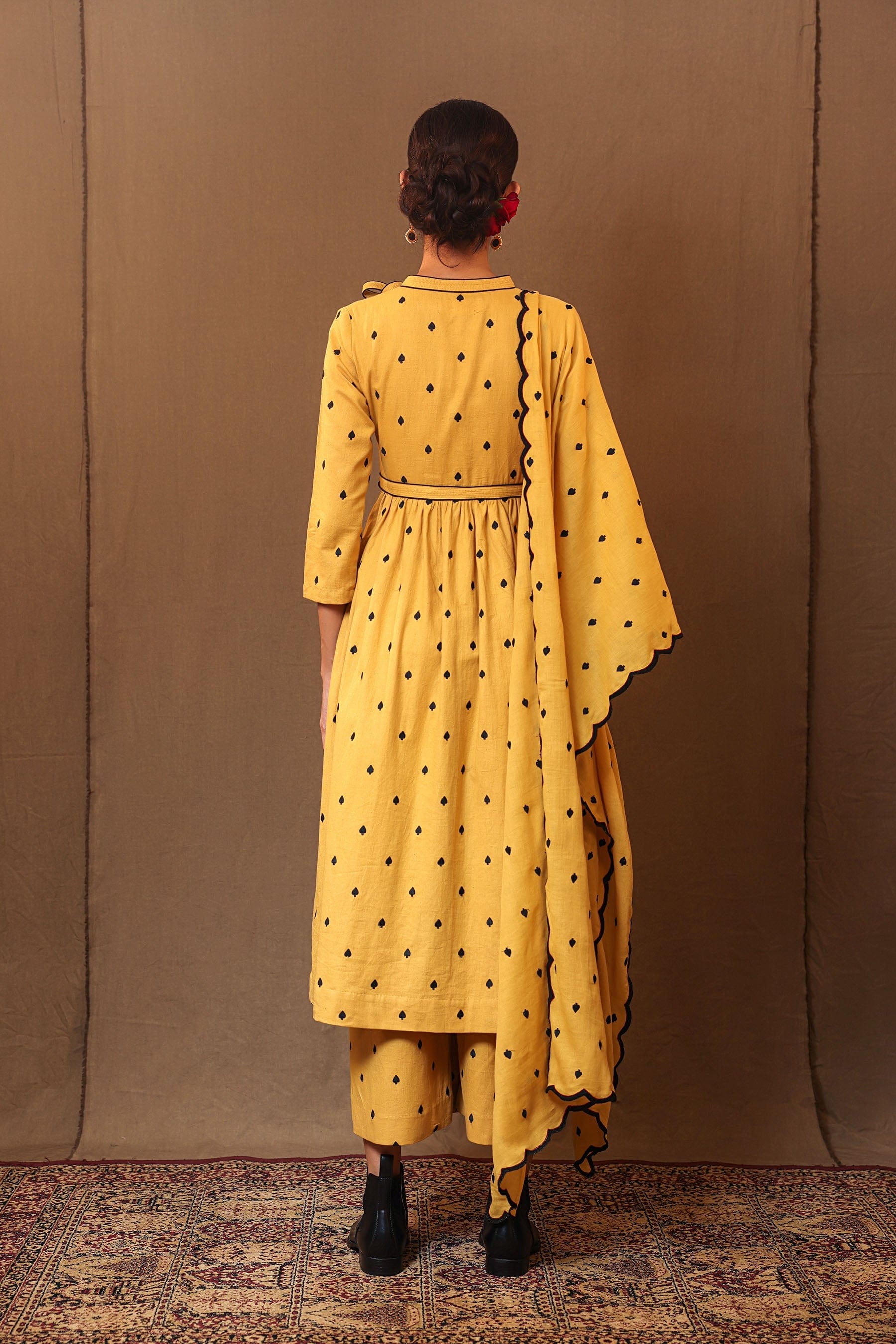 Handcrafted from Handwoven Organic Cotton. Co-ord Sets for Women by Sustainable Fashion Designer Clothing Label MATI