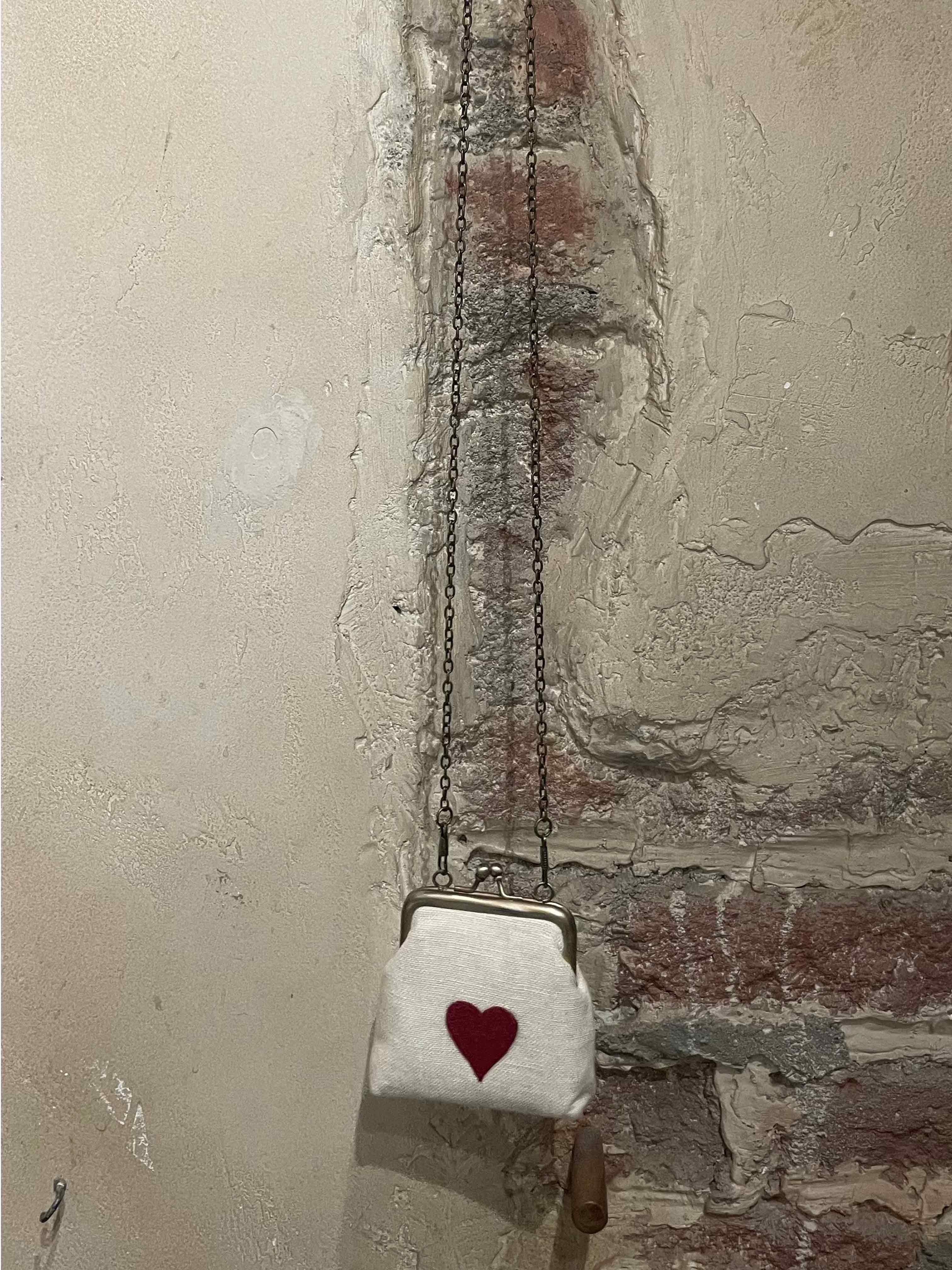 Mati Accessories Taash Hand Embroidered Oatmeal Coin Clutch - Heart