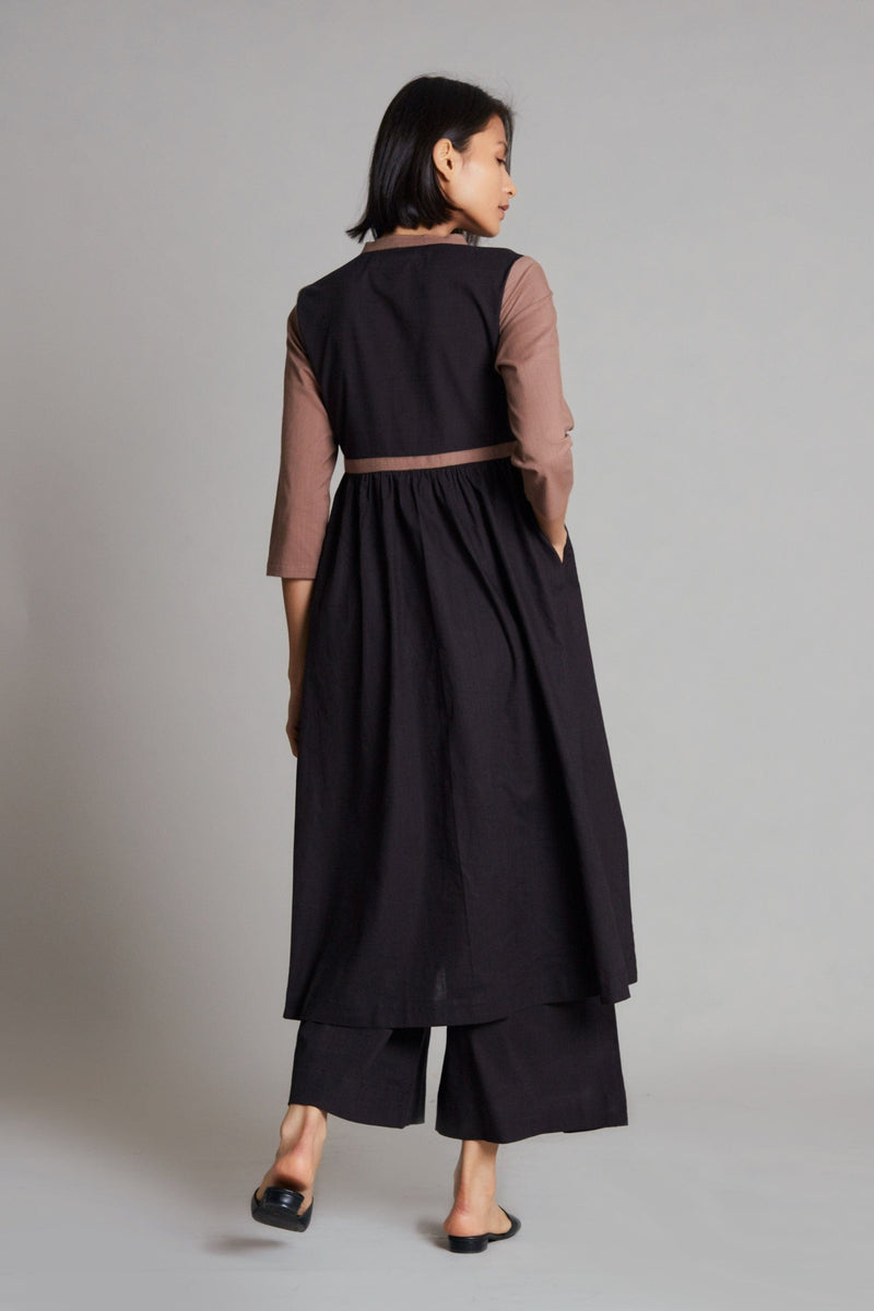 Mati Dresses Beige & Black CB Rakha Dress