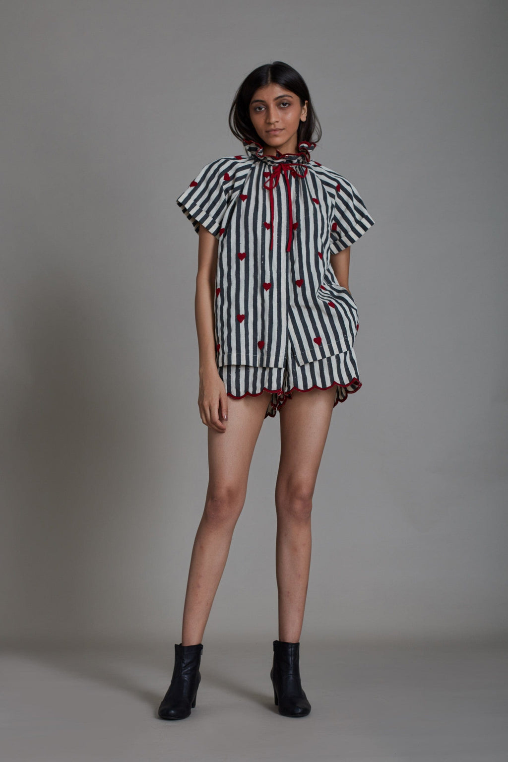 Mati SEPERATES STRIPE TORA SHIRT AND SCALLOP SHORTS SET - BLACK WITH RED HEART (SET OF 2)